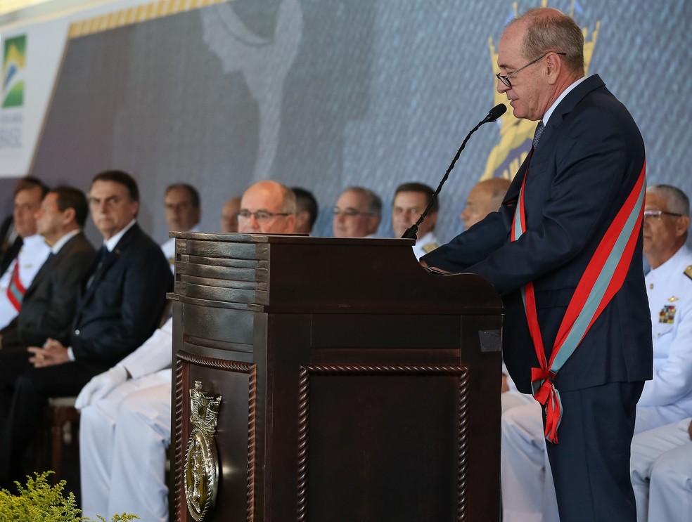 O ministro da Defesa, Fernando Azevedo e Silva, durante discurso em cerimÃ´nia de troca de comando da Marinha na manhÃ£ desta quarta (9) em BrasÃ­lia. â Foto: Marcos CorrÃªa/PresidÃªncia da RepÃºblica
