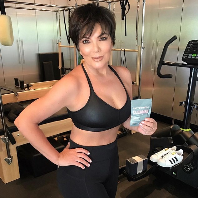 Kris Jenner é acusada de abusar de Photoshop em selfie na academia (Foto: Reprodução/Instagram)