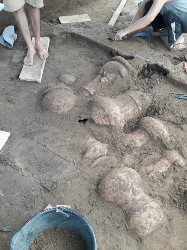 Urnas funerárias indígenas são de 1 a 1,5 mil anos atrás (Foto: Divulgação / Prefeitura de Tefé)
