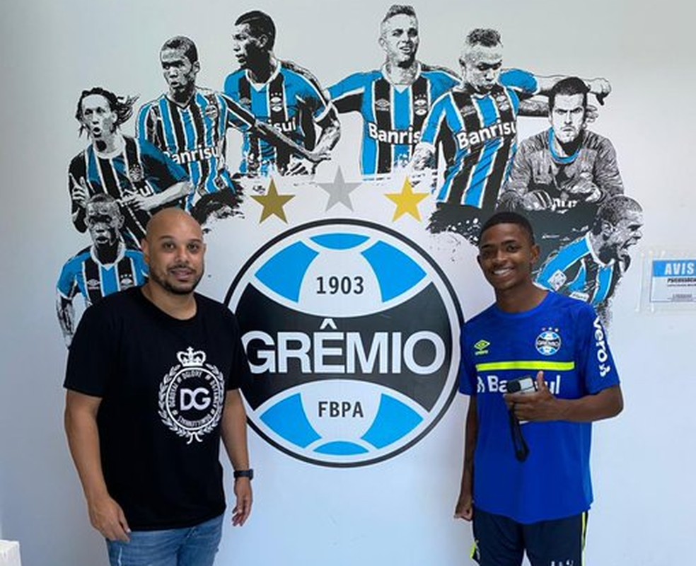 Ronald já veste a camisa do Grêmio — Foto: Arquivo pessoal