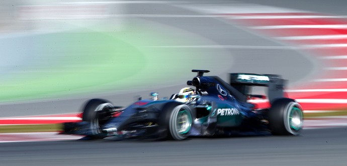 Hamilton testes em barcelona (Foto: Mark Thompson / Getty Images) Hamilton testes em barcelona (Foto: Mark Thompson / Getty Images)