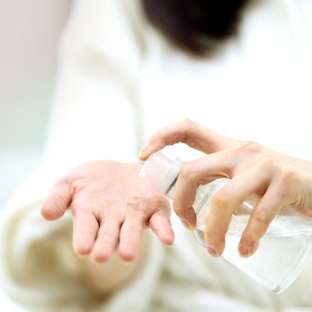 Higienizador versus lavar as mãos: qual é melhor para evitar a propagação de germes? (Foto: Getty Images)