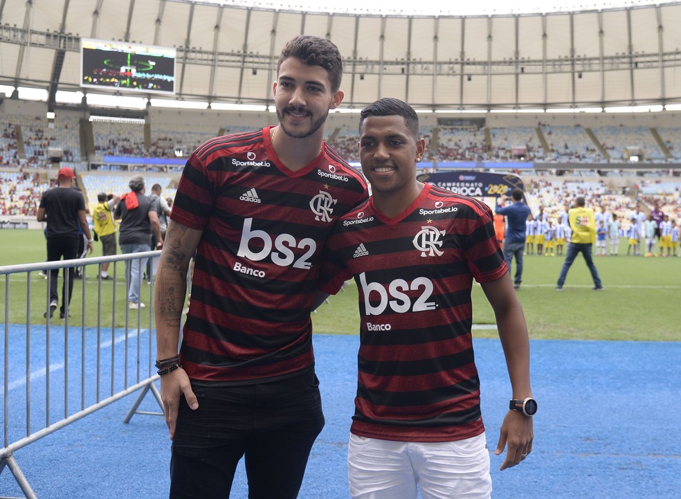 Pela primeira vez, quinteto de reforços do Flamengo para ...
