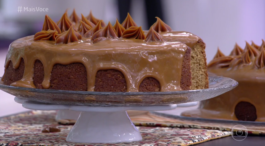 Bolo De Banana Caramelada