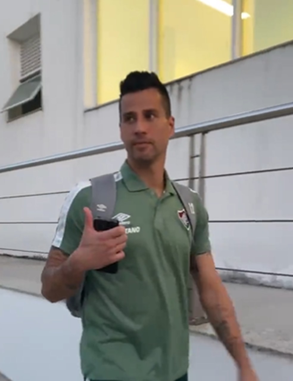 Fábio antes de deixar o CT do Fluminense — Foto: Reprodução