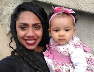 'Entrei em desespero quando  intubaram minha filha de 3 meses devido à covid-19'