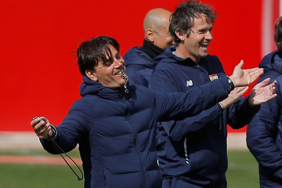 Vincenzo Montella, técnico do Sevilla (Foto: REUTERS/Jon Nazca)