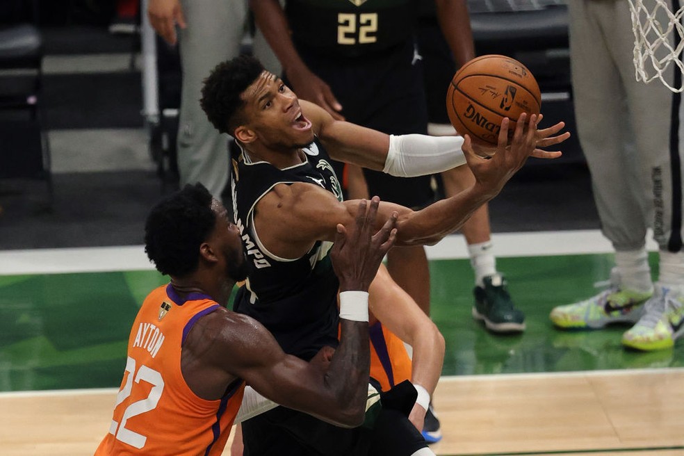 Giannis lidera os Bucks para o título — Foto: Jonathan Daniel/Getty Images