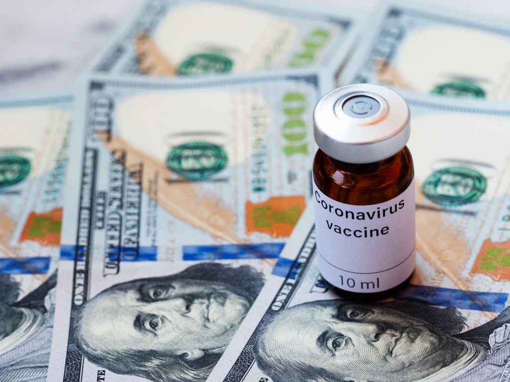 Falta de apoio de países ricos na vacinação de pessoas de nações mais pobres custará US$ US$ 2,3 trilhões (Foto:  SOPA Images/Getty Images)