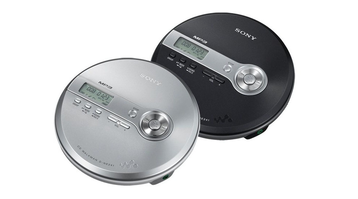 Мп3 ба. CD плеер карманный Walkman. CD плеер Sony d-ne240. Sony d - nf240. CD Player Sony Walkman.