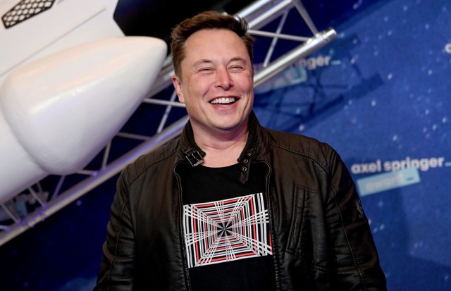 BERLIN, GERMANY DECEMBER 01:  SpaceX owner and Tesla CEO Elon Musk poses on the red carpet of the Axel Springer Award 2020 on December 01, 2020 in Berlin, Germany.  (Photo by Britta Pedersen-Pool/Getty Images) (Foto: Getty Images)