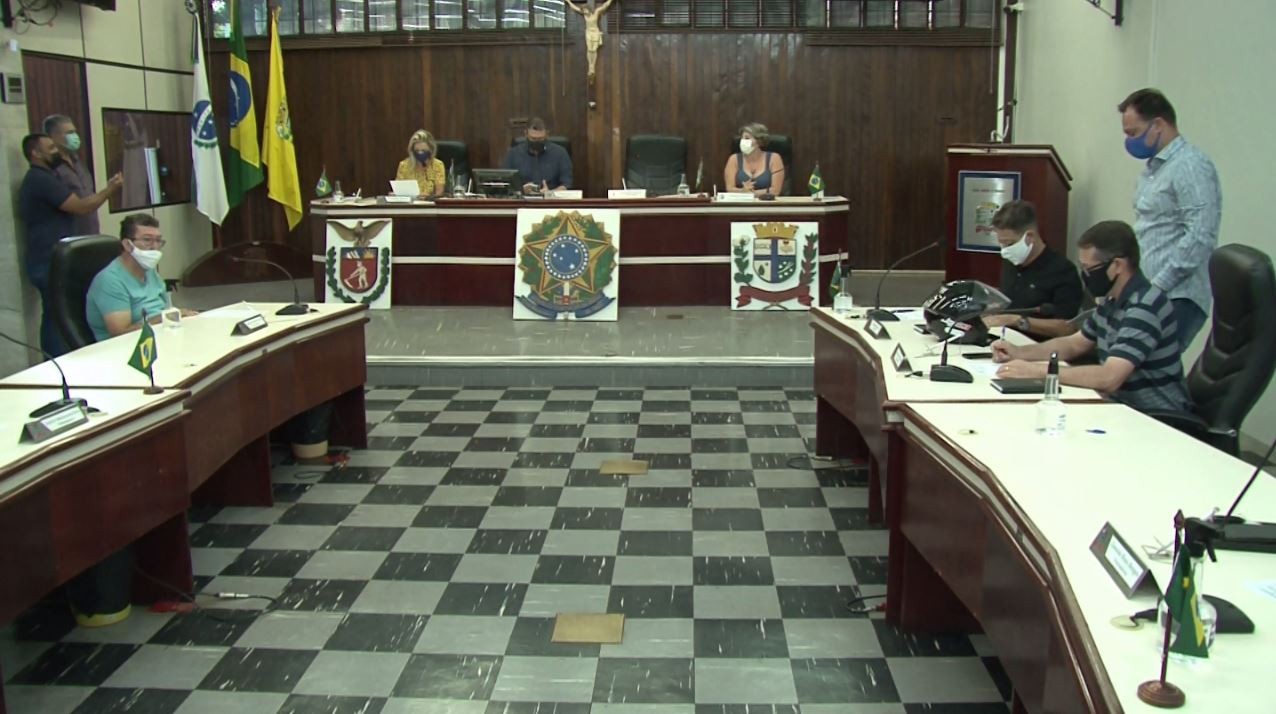 Câmara de Paranavaí aprova reajuste de 10,16% nos salários de vereadores, prefeito, secretários e servidores