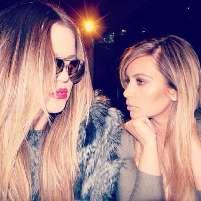 Khloé Kardashian e Kim Kardashian West (Foto: Instagram)