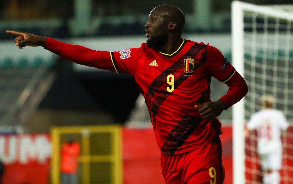 Lukaku fez dois gols na vitória da Bélgica sobre a Dinamarca e reforça a Inter contra o Torino — Foto: Getty Images