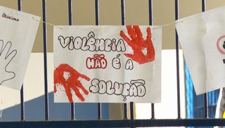 Brasil tem histórico de alto índice de violência escolar: veja dados sobre agressão contra professores