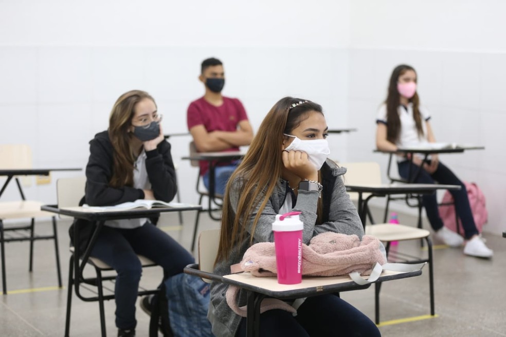 Cerca de um terço das escolas privadas de Fortaleza devem retomar aulas presenciais a partir desta quinta-feira (1º). — Foto: Camila Lima/SVM