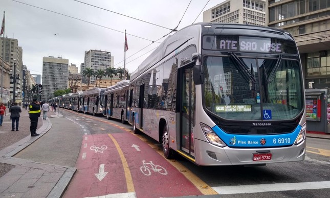 ônibus elétrico em São Paulo