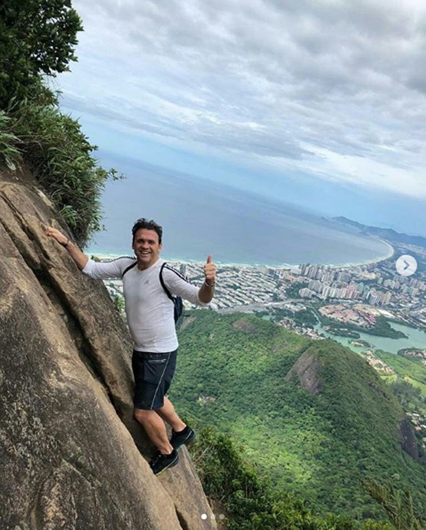 Petkovic escalou a Pedra da Gávea, no Rio (Foto: Reprodução Instagram)