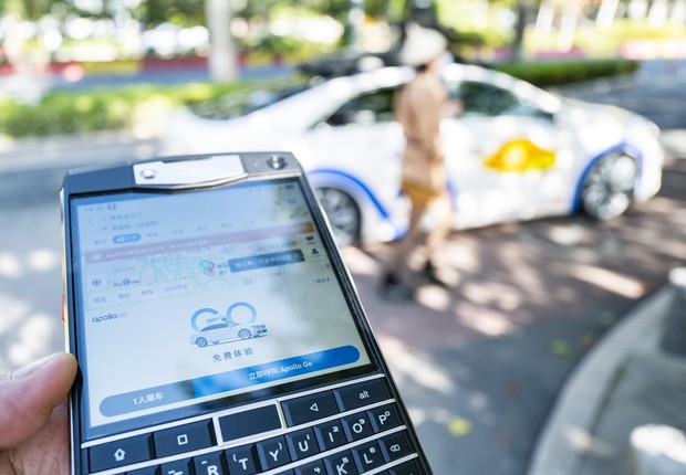 Na China, a empresa Baidu já testa táxis automatizados: chamados por aplicativo, sem motoristas. (Foto: (Photo by Hou Yu/China News Service via Getty Images))