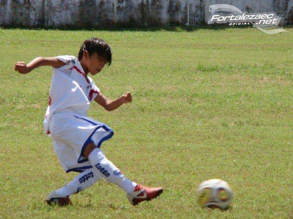 Wallace, em 2011, fez testes no Fortaleza (Foto: Arquivo Pessoal)