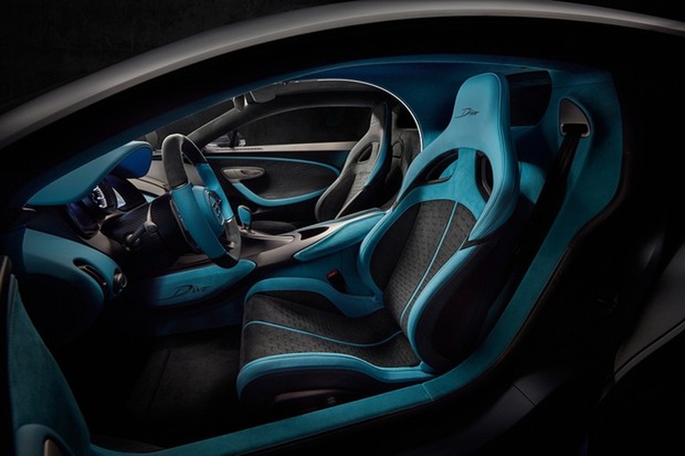 Bugatti Revela O Divo Novo Hipercarro De 1 500 Cv Limitado A 40 Unidades E Que Custa Quase R 24 Milhoes Carros Autoesporte