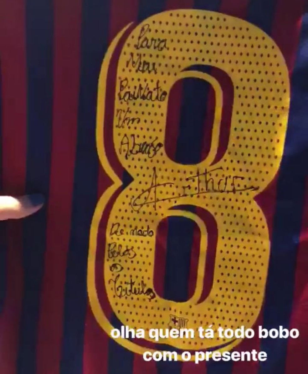 Dedicatória de Arthur faz brincadeira com Renato (Foto: Reprodução / Instagram)
