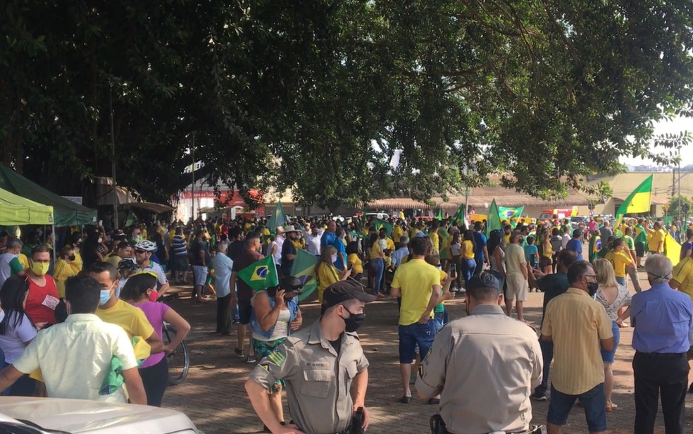 ANÁPOLIS - GOIÁS- Manifestantes a favor do presidente Bolsonaro se reuniram neste 7 de Setembro — Foto: TV Anhanguera