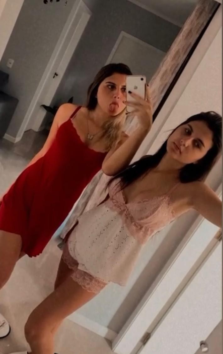 As irmãs Sofia e Mayla, primeiras gêmeas trans a realizarem cirurgia de redesignação sexual no mundo (Foto: Arquivo Pessoal)