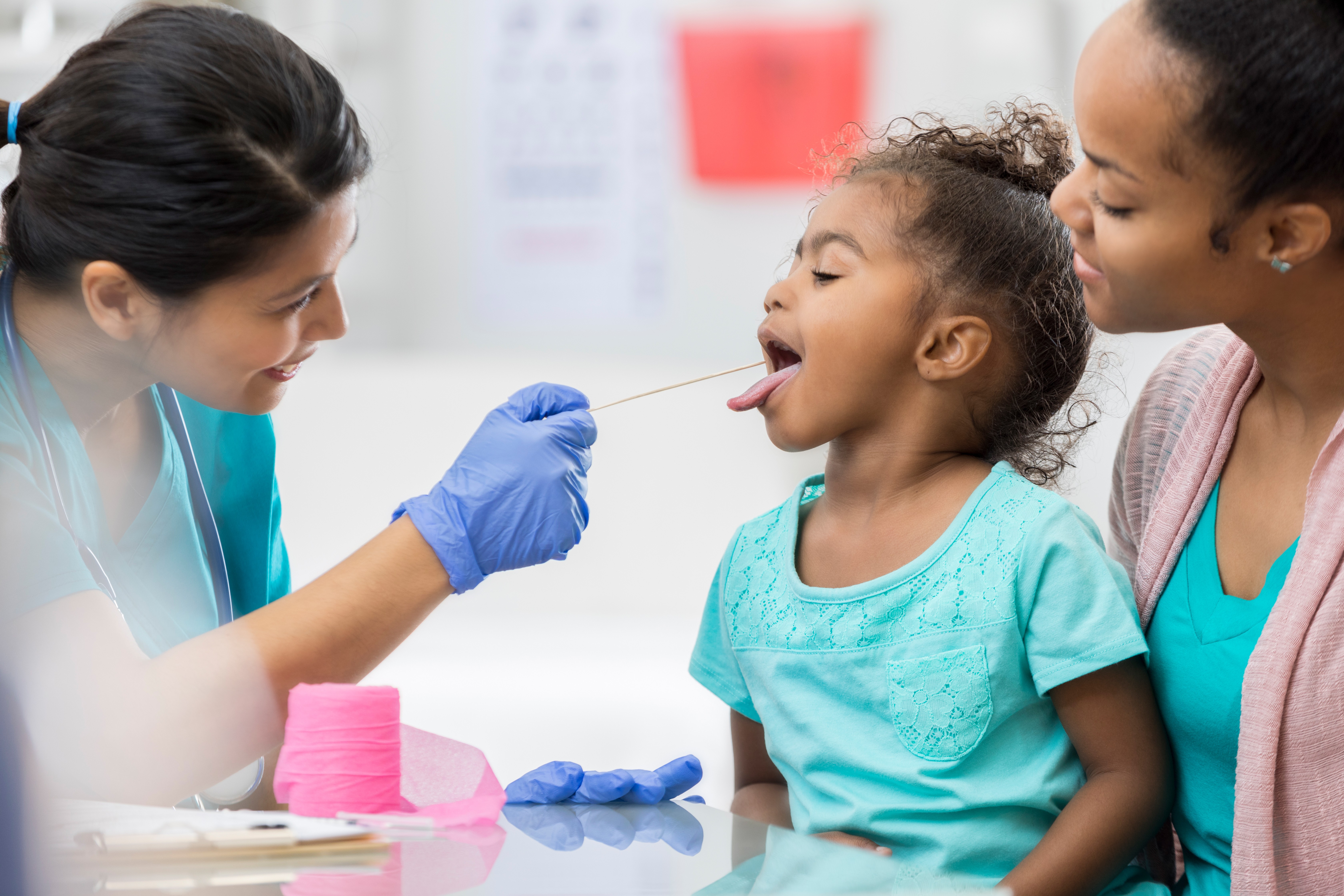 Infecção garganta crianças (Foto: Getty Images)