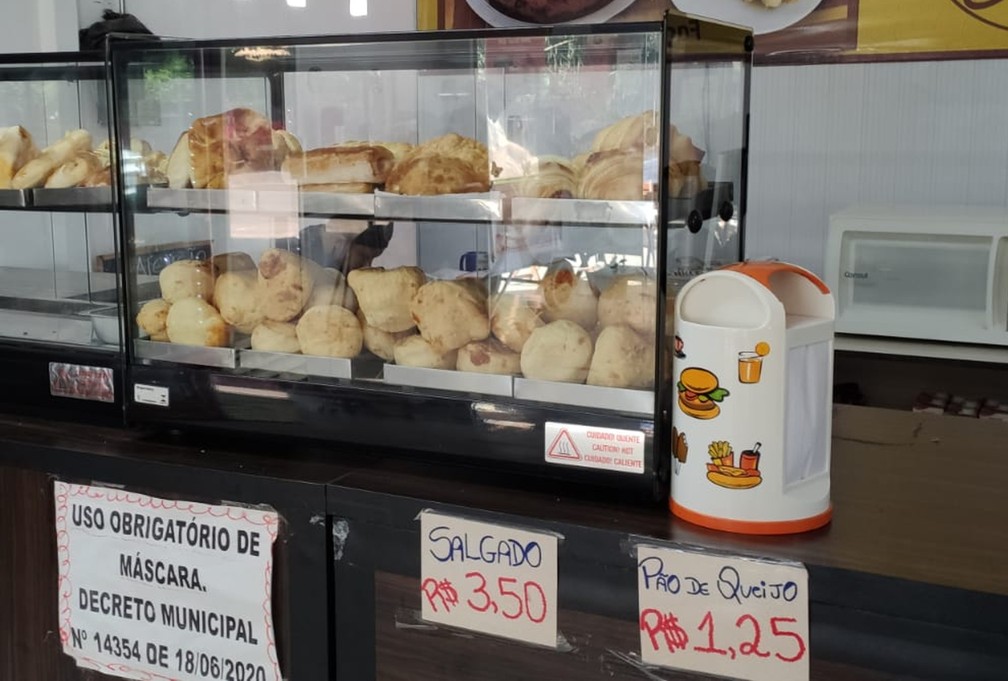 Alinhado com o reajuste da chipa, preço do pão de queijo também subiu em Campo Grande — Foto: Naiane Mesquita/TV Morena