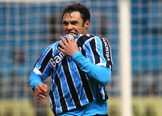 Grêmio mira cuidado específico com Kleber, que ainda tem futuro indefinido