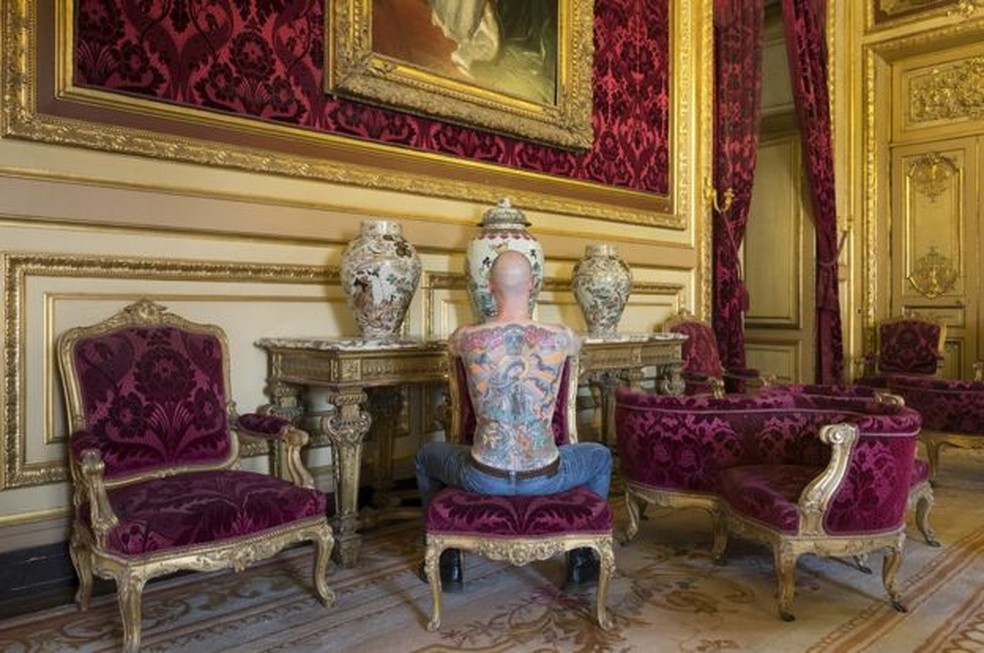 Desde 2006 TIM já foi exibida 12 vezes, entre elas no Louvre em 2012 (Foto: Wim Delvoye)