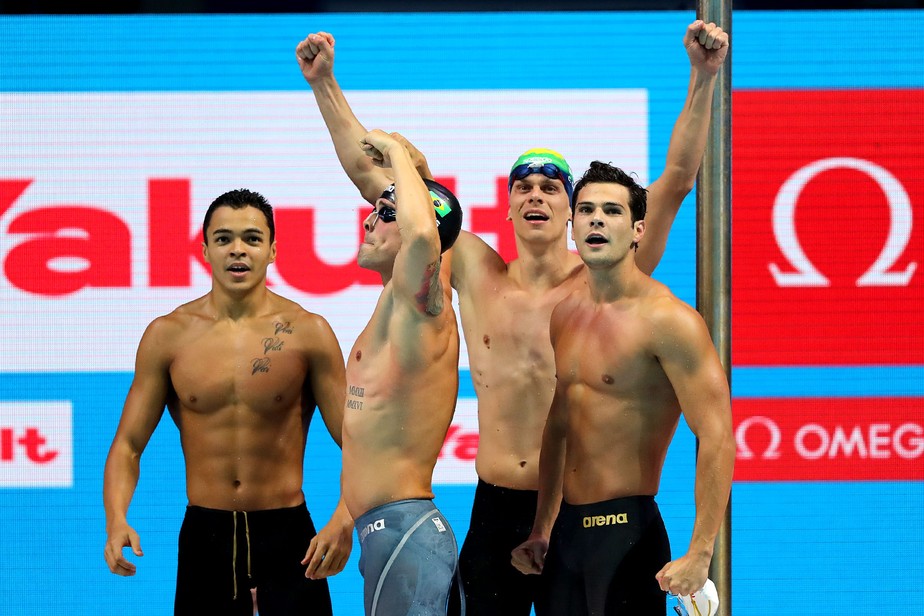 Grupo no WhatsApp, preleção e pacto: os segredos do 4x100m de prata do Brasil