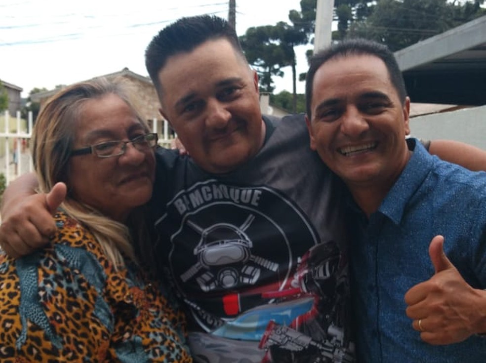 Homem reencontra família biológica 37 anos após ser vendido pelo próprio pai — Foto: Arquivo Pessoal/Gilberto Leite
