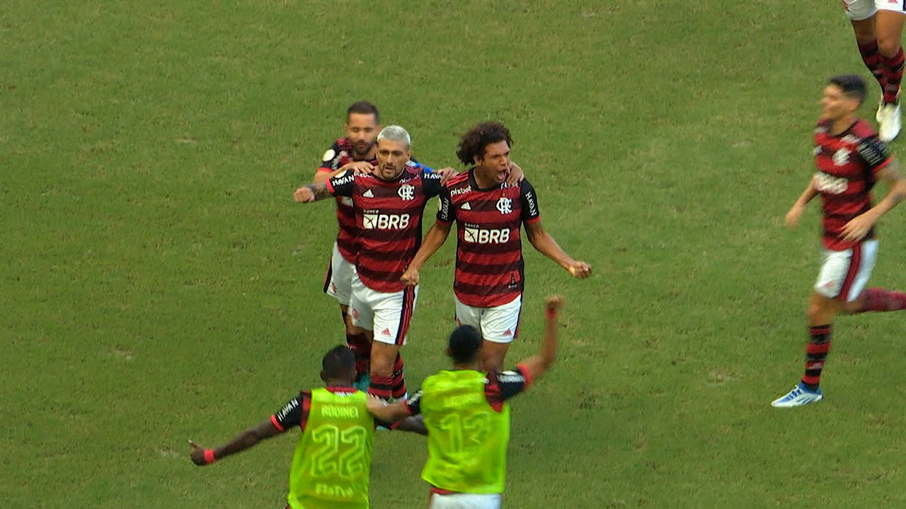 Confira os últimos cinco gols do Flamengo de cabeça