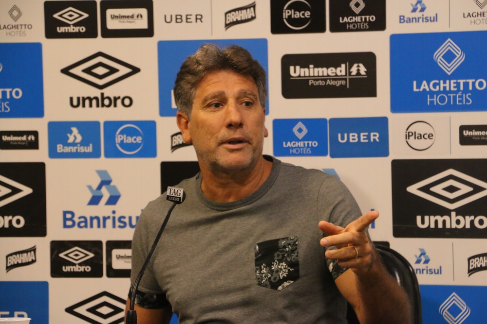 Sem revelar planos, Renato Gaúcho deixa indefinição na escalação do Grêmio