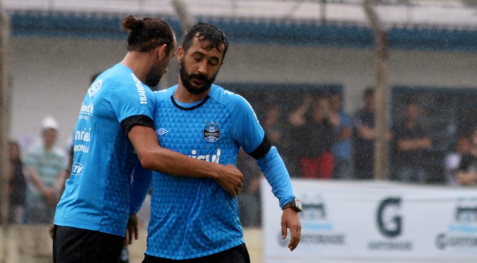 Clube de Luxemburgo na China está interessado em Douglas
