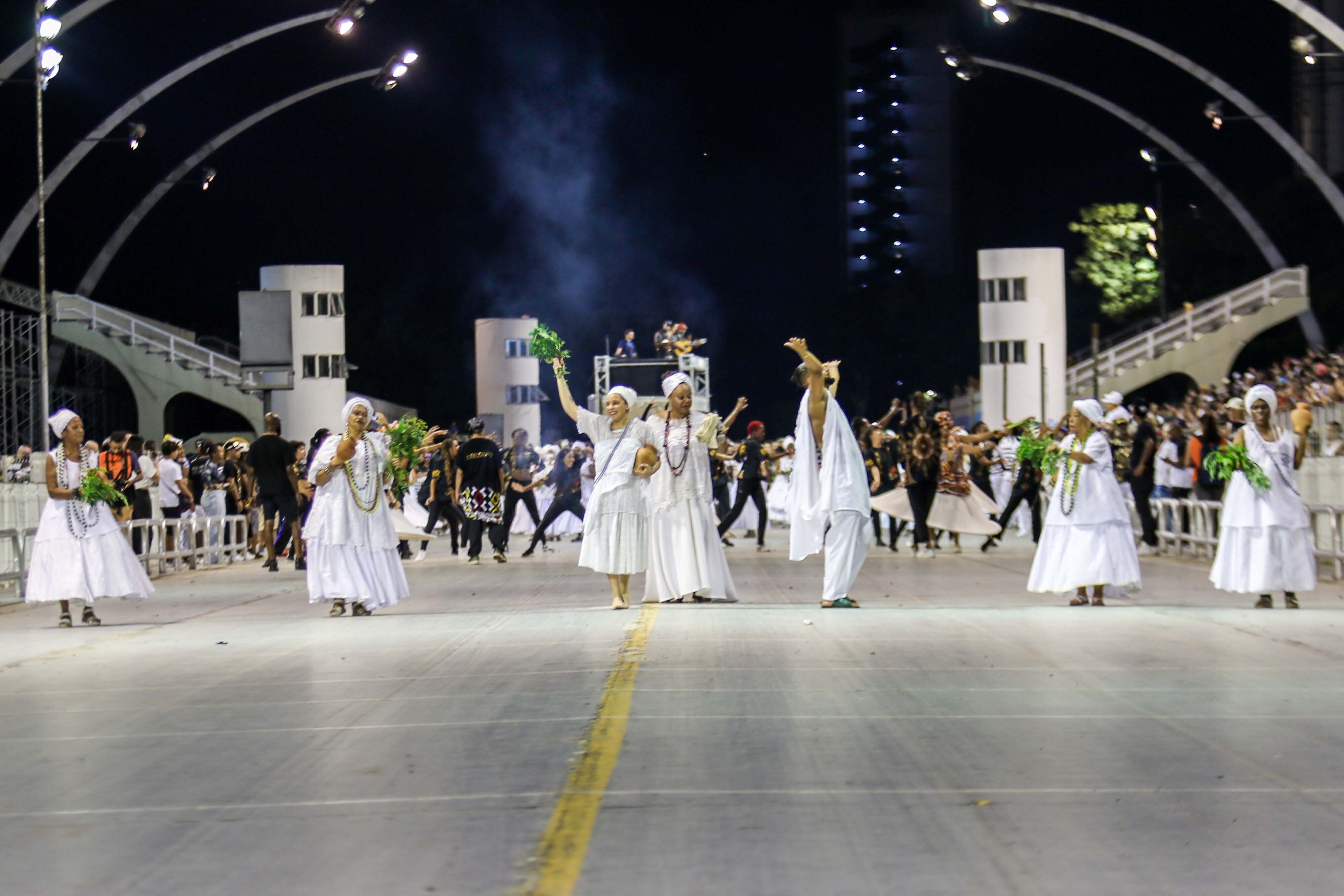Justiça de SP libera entrada de crianças de 6 a 11 anos no Sambódromo do Anhembi