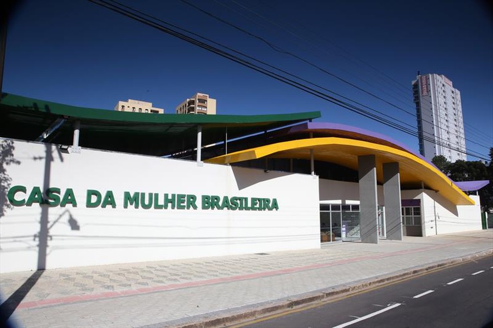Casa da Mulher Brasileira, em Curitiba, reúne vários órgãos da rede de apoio às vítimas — Foto: Divulgação/SMCS