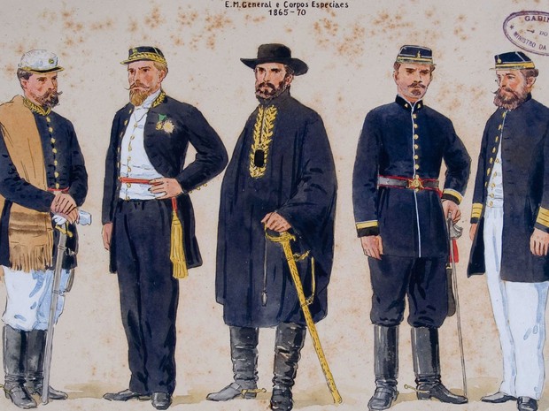 Desenho dos uniformes utilizados pelos soldados durante a Guerra do Paraguai (Foto: Fundação Biblioteca Nacional)