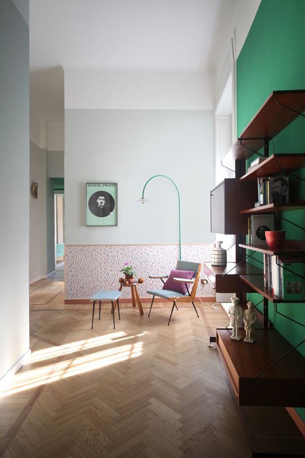 Apartamento alugado se transforma com decoração vintage e elementos naturais (Foto: Carola Ripamonti/Divulgação)