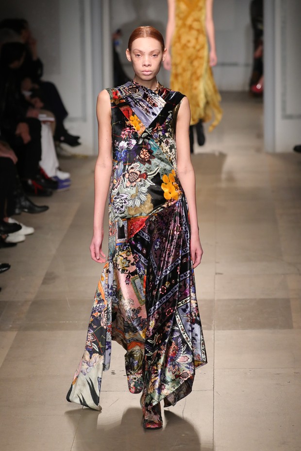 #SuzyLFW: Erdem - A Flow Of Turkish And Scottish Blood - Vogue | en