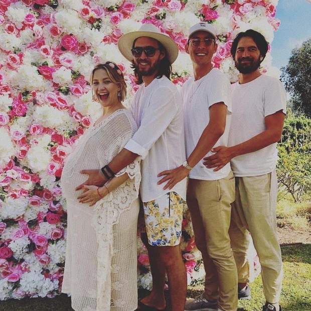Kate Hudson ganha chá de bebê (Foto: Reprodução/Instagram) Kate Hudson ganha chá de bebê (Foto: Reprodução/Instagram)