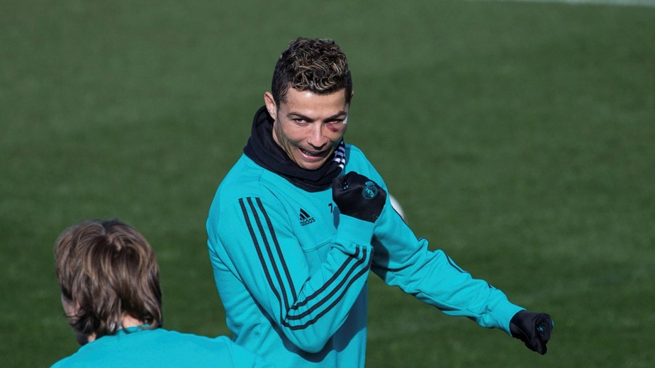 Cristiano Ronaldo treina com o olho roxo, mas não pega o Leganés na quarta