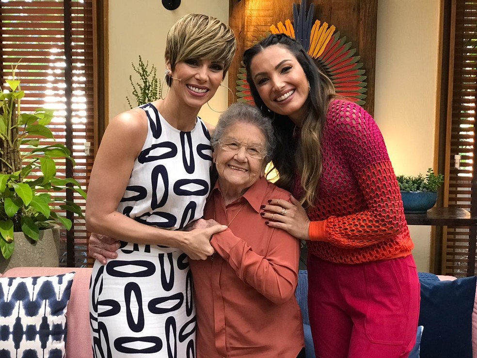 Palmirinha em participação no 'É de Casa', com Ana Furtado e Patrícia Poeta  — Foto: Sonia Schneiders/Gshow