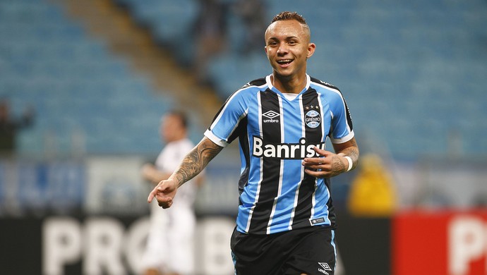 Dupla Everton e Luan usa velocidade e dá vitória ao Grêmio