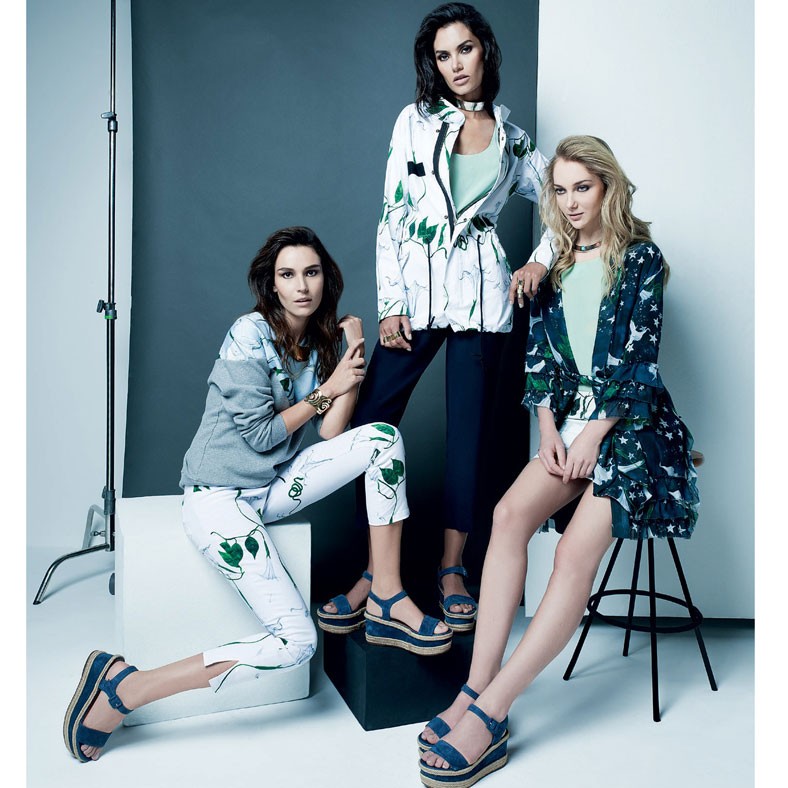 Foto de Renata Chede para a edição de dezembro de 2014 da Vogue Brasil, que mostrou a nova fase da marca, com peças lisas e estampas discretas (Foto: Divulgação)