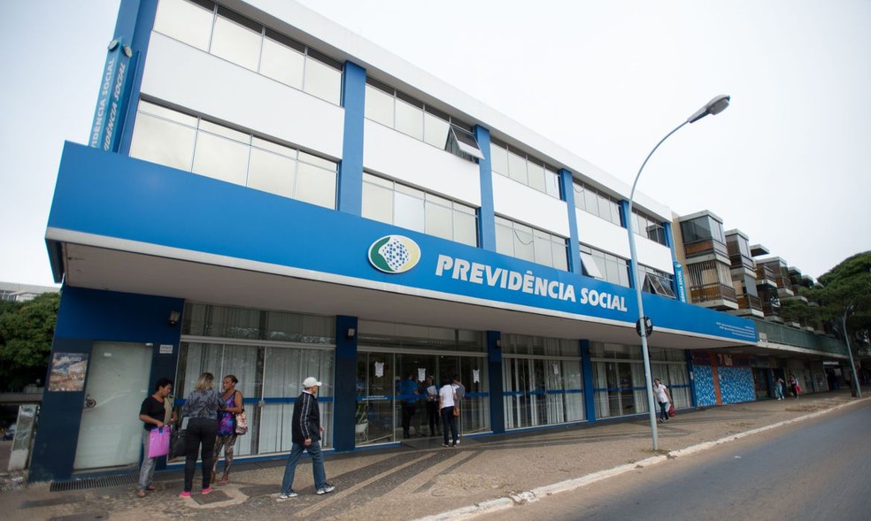 Fachada da agência do INSS no DF, em imagem de arquivo  — Foto:  Marcelo Camargo/Agência Brasil