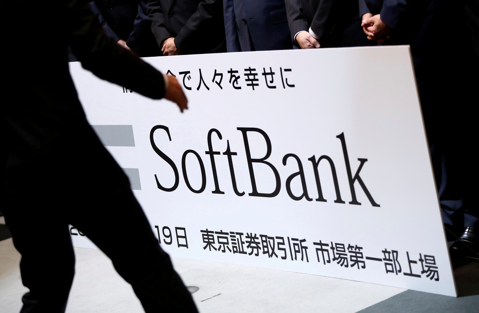Conglomerado Softbank investiu bilhões no WeWork, mas não teve retorno esperado. — Foto: REUTERS/Issei Kato