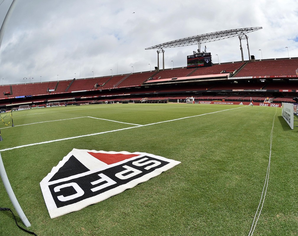Morumbi terá portões fechados para o clássico entre São Paulo e Santos, neste sábado — Foto: Marcos Ribolli